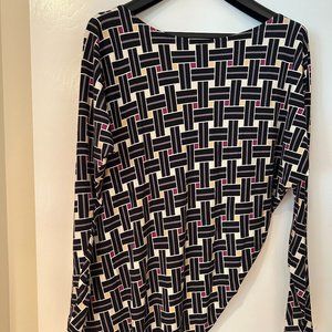 Tart black and white asymmetrical shirt